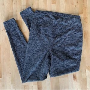 Old Navy Active Maternity Leggings Size Small